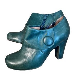 Mix Mooz Maya Green Leather Button Heeled Booties Shoes Retro Victorian Boho